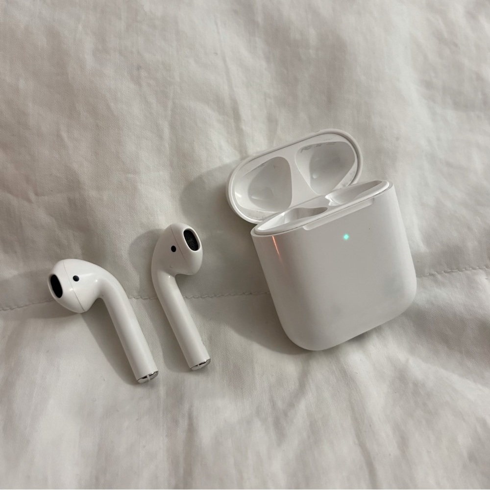 Apple AirPods 2